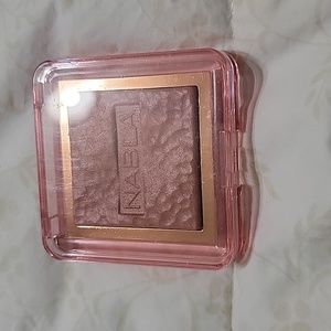 Nabla blush